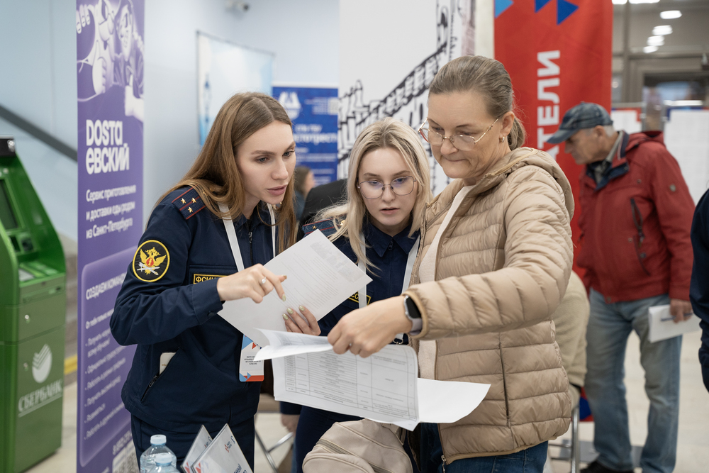 В Петербурге работодатели закрыли более 12,6 тысячи вакансий при поддержке Кадрового центра