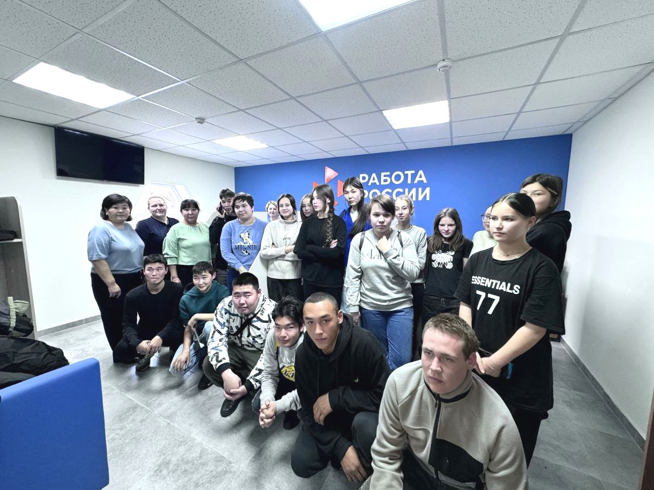 14 подростков нашли работу в ноябре на специализированных ярмарках вакансий в Иркутской области