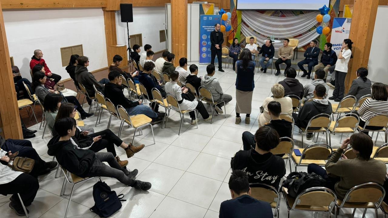 20 участников ярмарки «Шаг к карьере» в Якутске приглашены на повторное собеседование