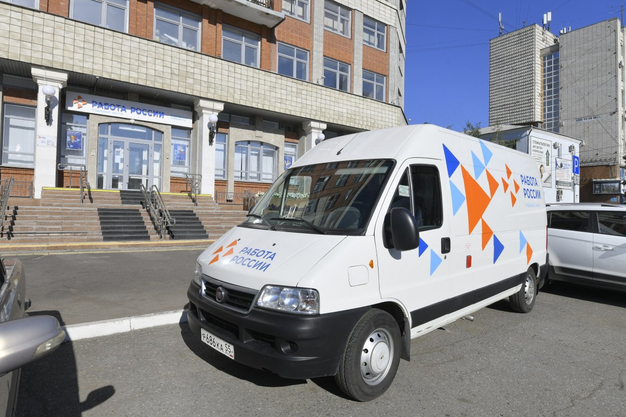 Более 3,5 тыс. жителей Омской области в этом году воспользовались услугами мобильных центров занятости