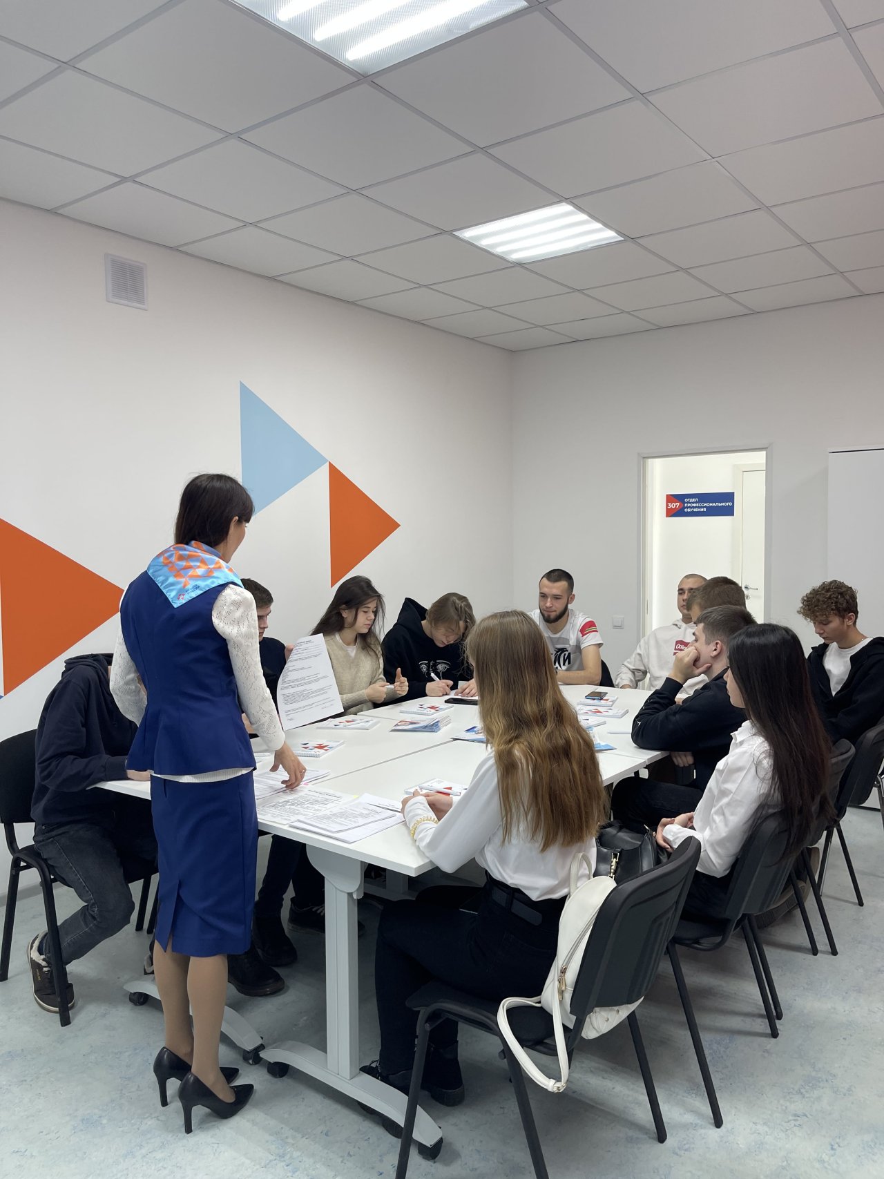 В пять раз за последние три года снизился уровень безработицы среди молодёжи Астраханской области