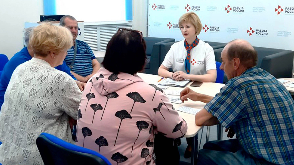 Почти каждый второй предпенсионер в этом году нашел работу благодаря Кадровому центру Калужской области