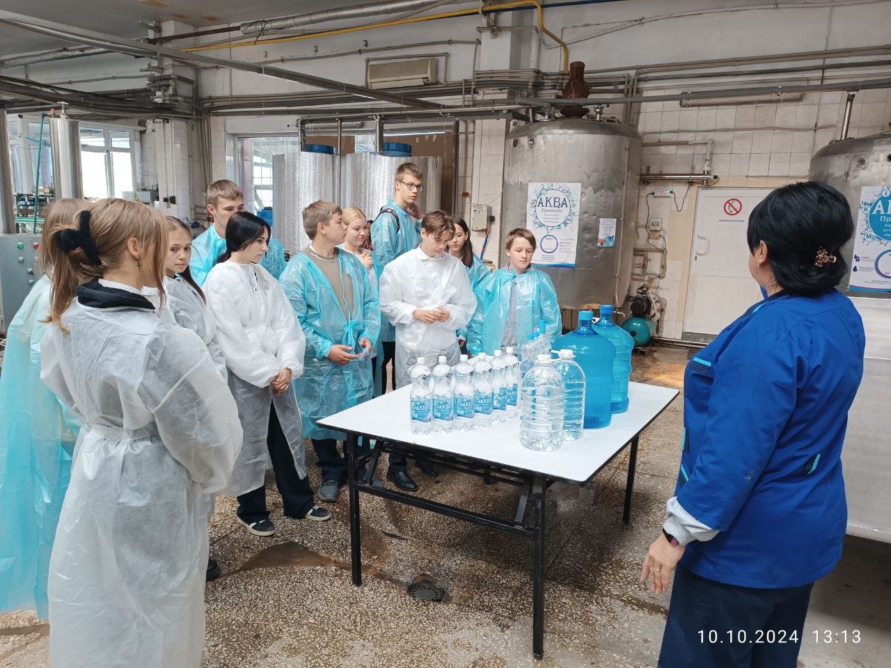 Более 600 школьников и студентов ДНР стали участниками профтуров