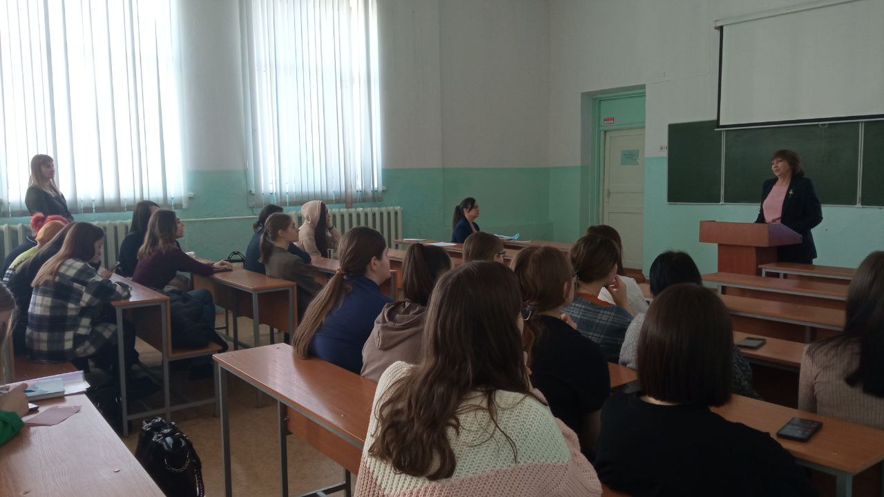 В Амурской области реализуется проект «Трудовыпускник» по содействию студентам в поиске работы