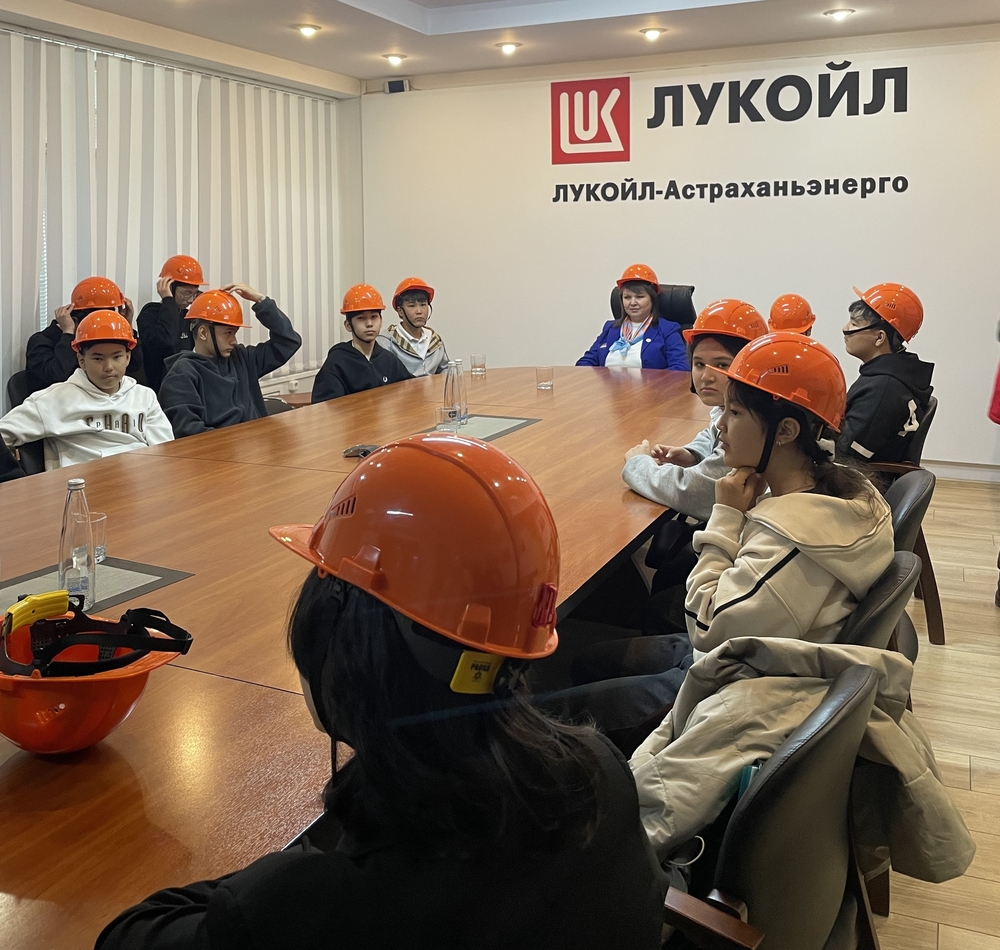 Более 1,8 тыс. астраханских учащихся познакомились с предприятиями в ходе акции «Пропуск в профессию»