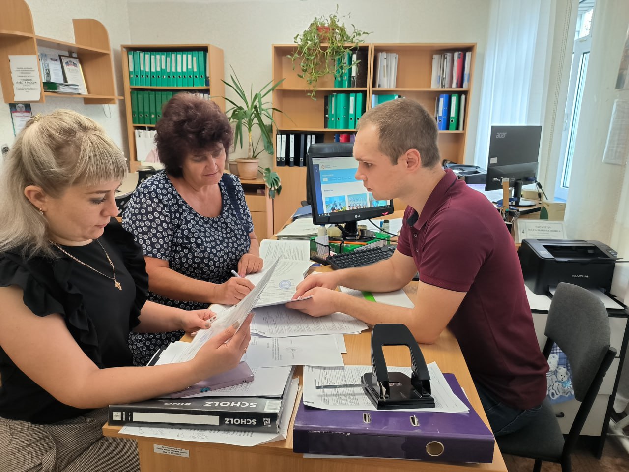 Более 1000 жителей ДНР нашли работу в сфере образования при содействии центров занятости в этом году