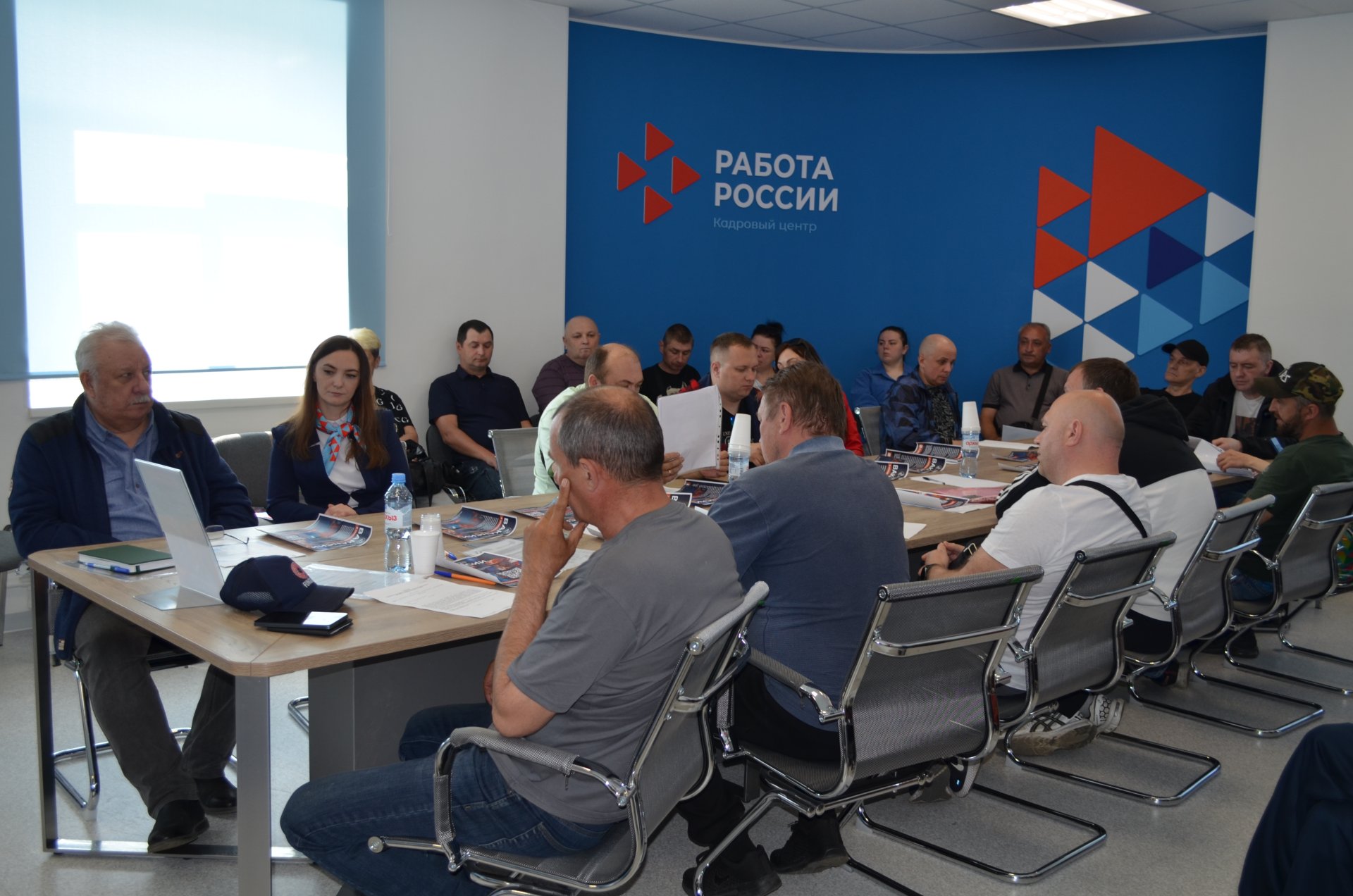 В Кандалакшском Кадровом центре стартовал рекрутинговый тур компании «Мурманэнергосбыт»