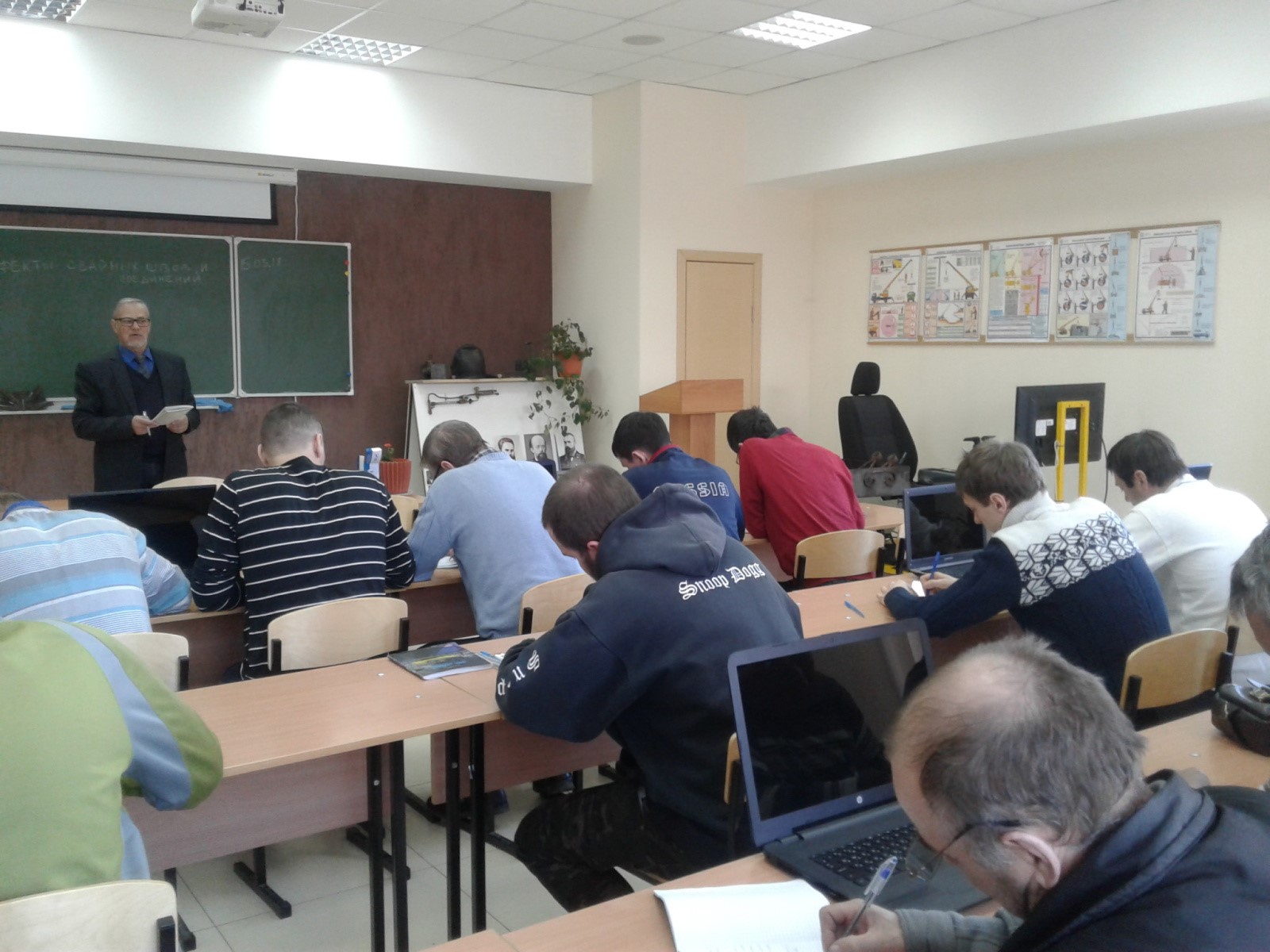 Более 500 жителей Иркутской области старше 50 лет прошли обучение в рамках нацпроекта «Демография»