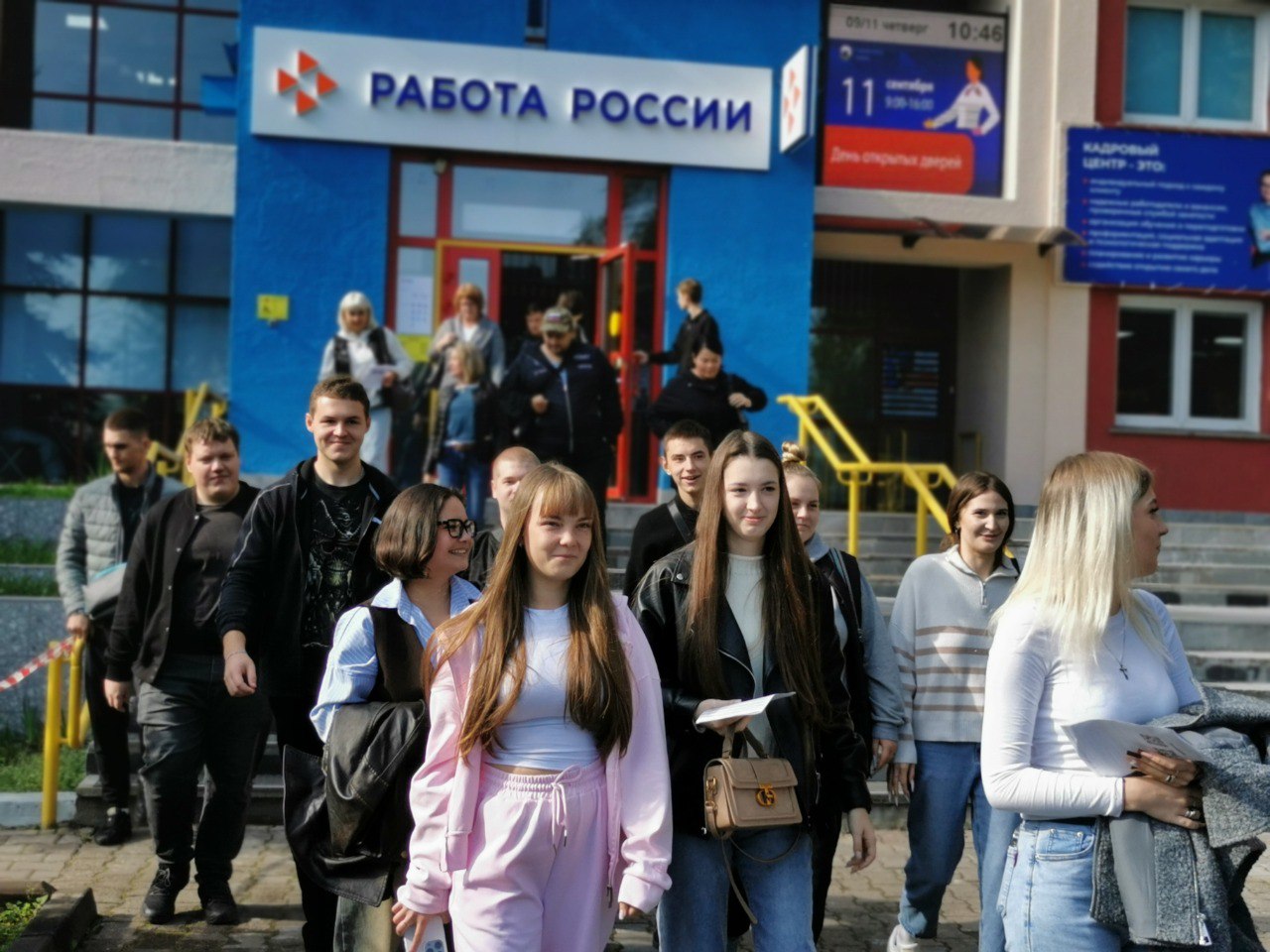 Каждого третьего выпускника учебных заведений Кузбасса трудоустроил в этом году Кадровый центр
