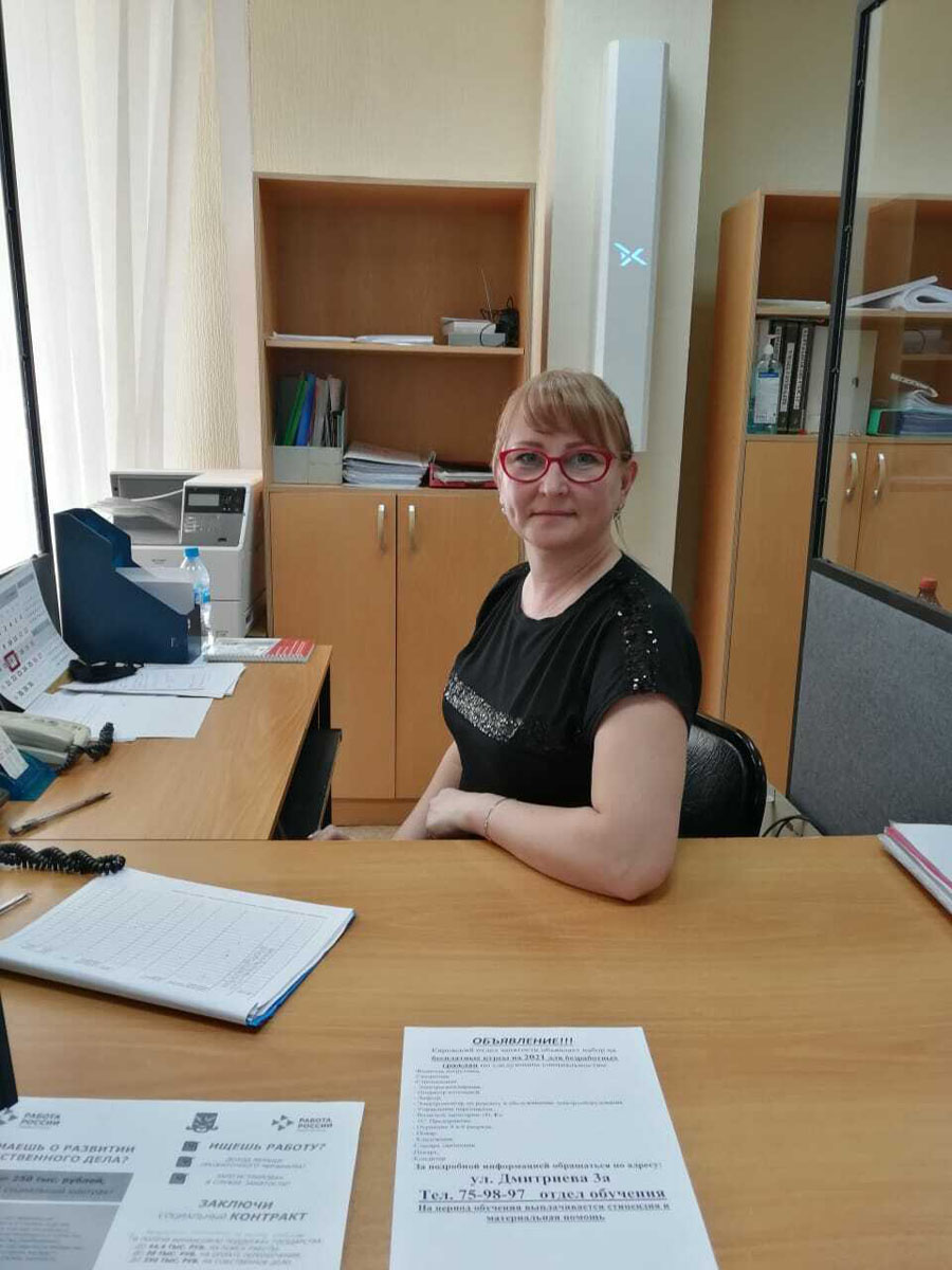 Из безработных в специалисты по трудоустройству: как соцконтракт помог омичке найти работу