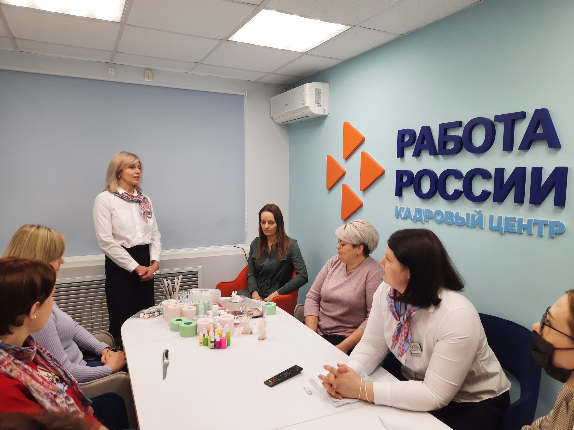 В Липецкой области получатели соцконтракта провели мастер-класс для безработных