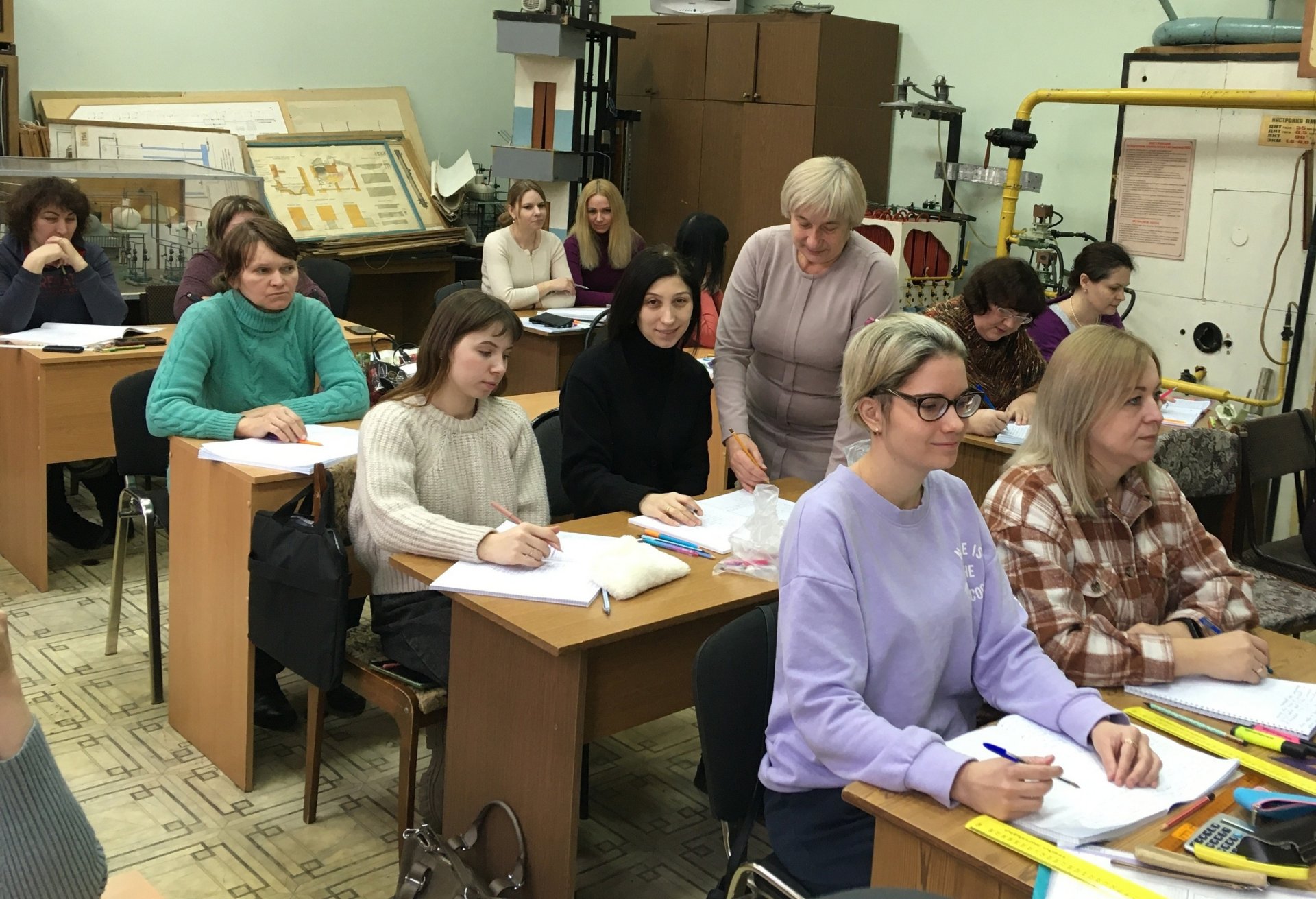 В службе занятости Орловской области приступили к обучению первые в этом году группы