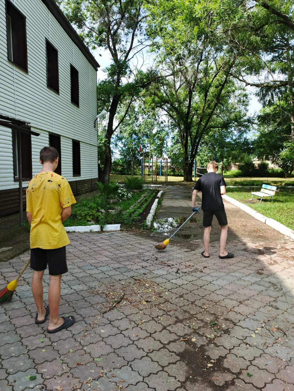 Более 1,3 тыс. подростков Приамурья нашли работу на время летних каникул с помощью Кадровых центров