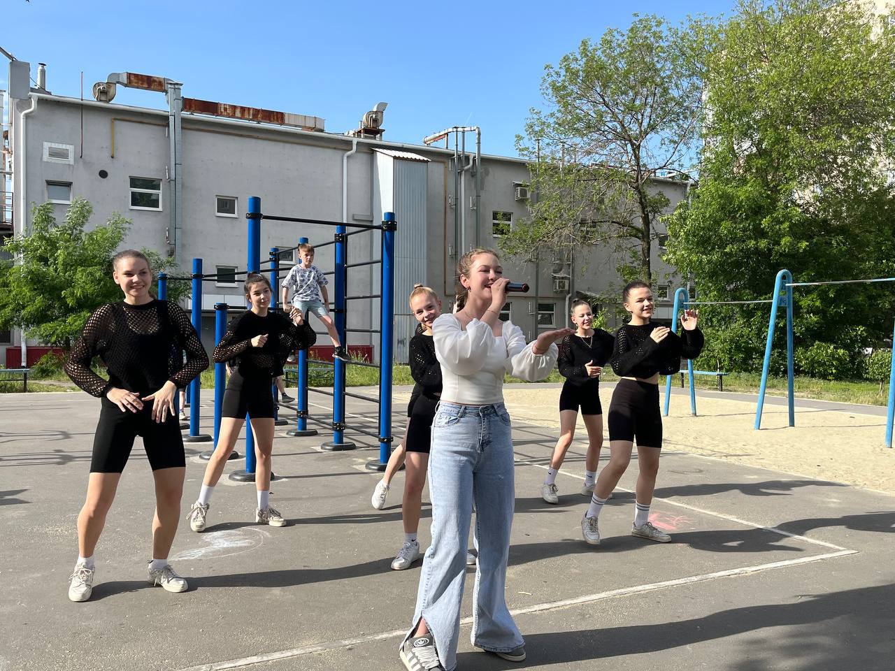 8,6 тыс. подростков Саратовской области нашли подработку на каникулах при содействии Кадровых центров