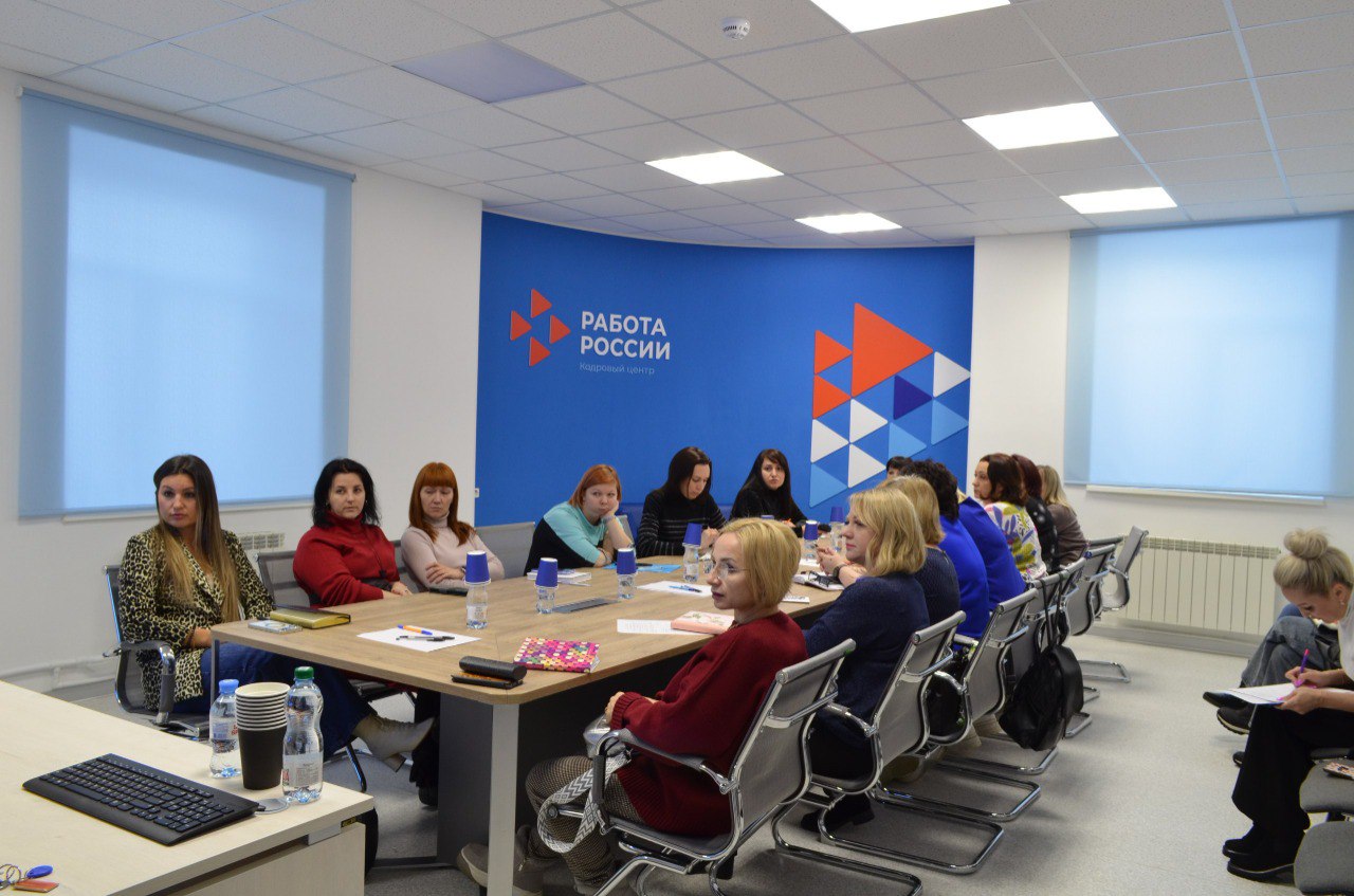127 безработных женщин успешно запустили свой бизнес при поддержке Кадрового центра Мурманской области