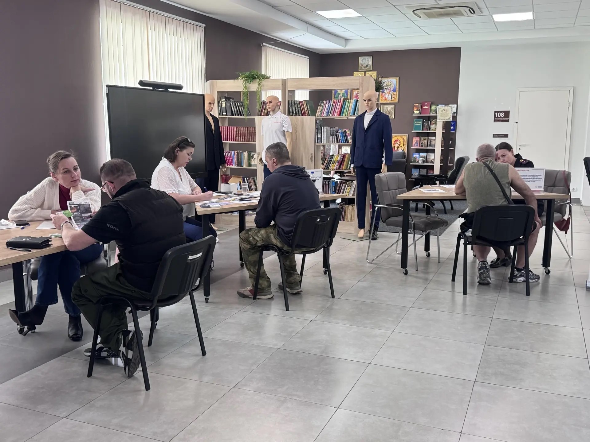 1155 ветеранов боевых действий обратились в этом году за мерами господдержки в Кадровый центр Приморья