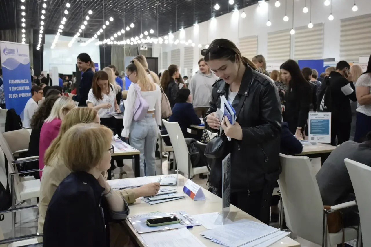 Почти в два раза быстрее в этом году находят работу жители Саратовской области благодаря Кадровому центру