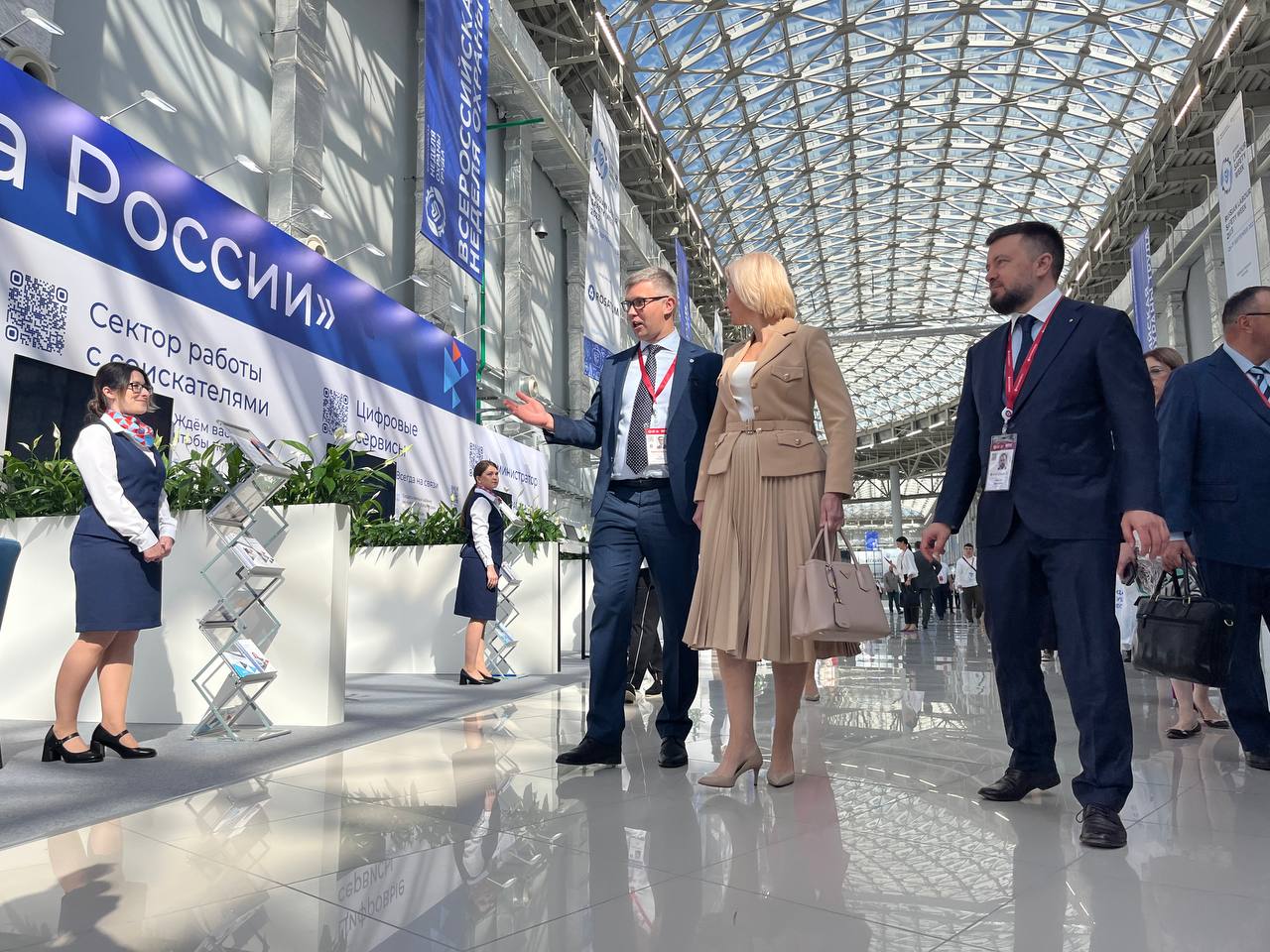 Кадровый центр «Работа России» открылся на площадке ВНОТ-2023