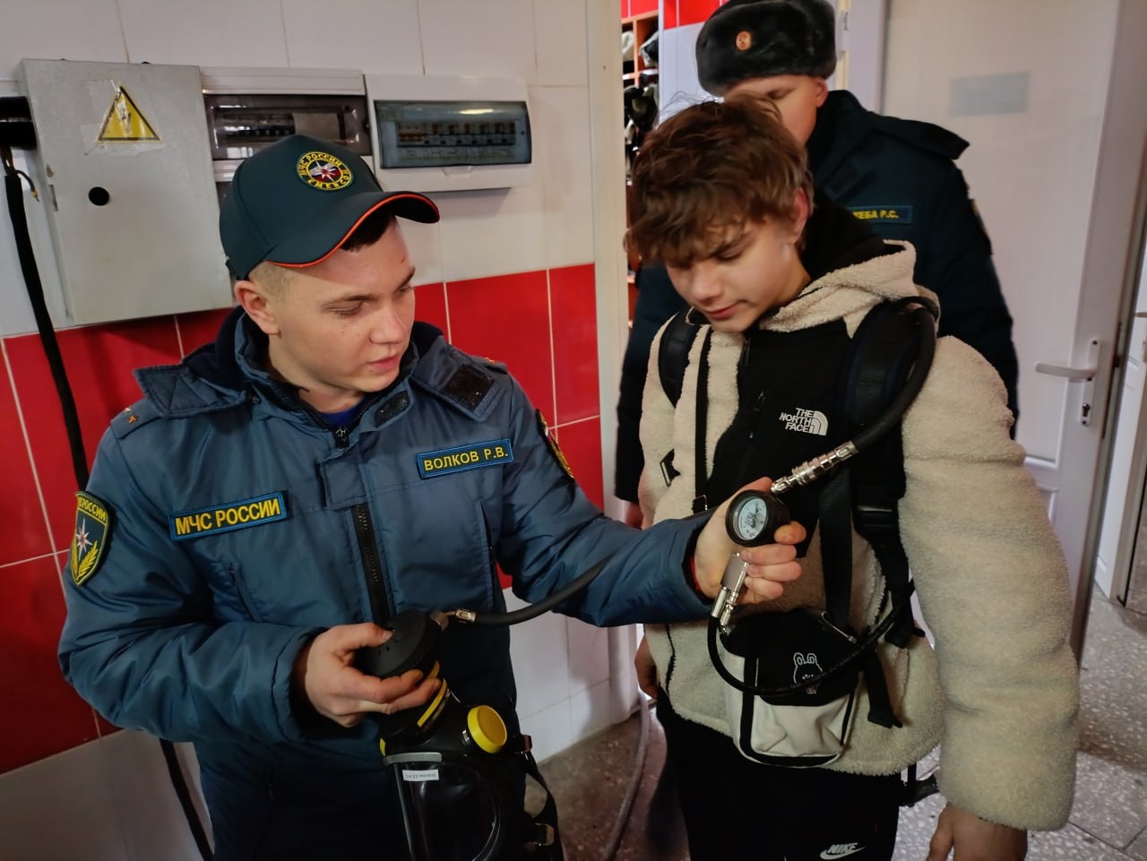 20 профтуров на предприятия организовали в этом году для молодежи центры занятости ДНР