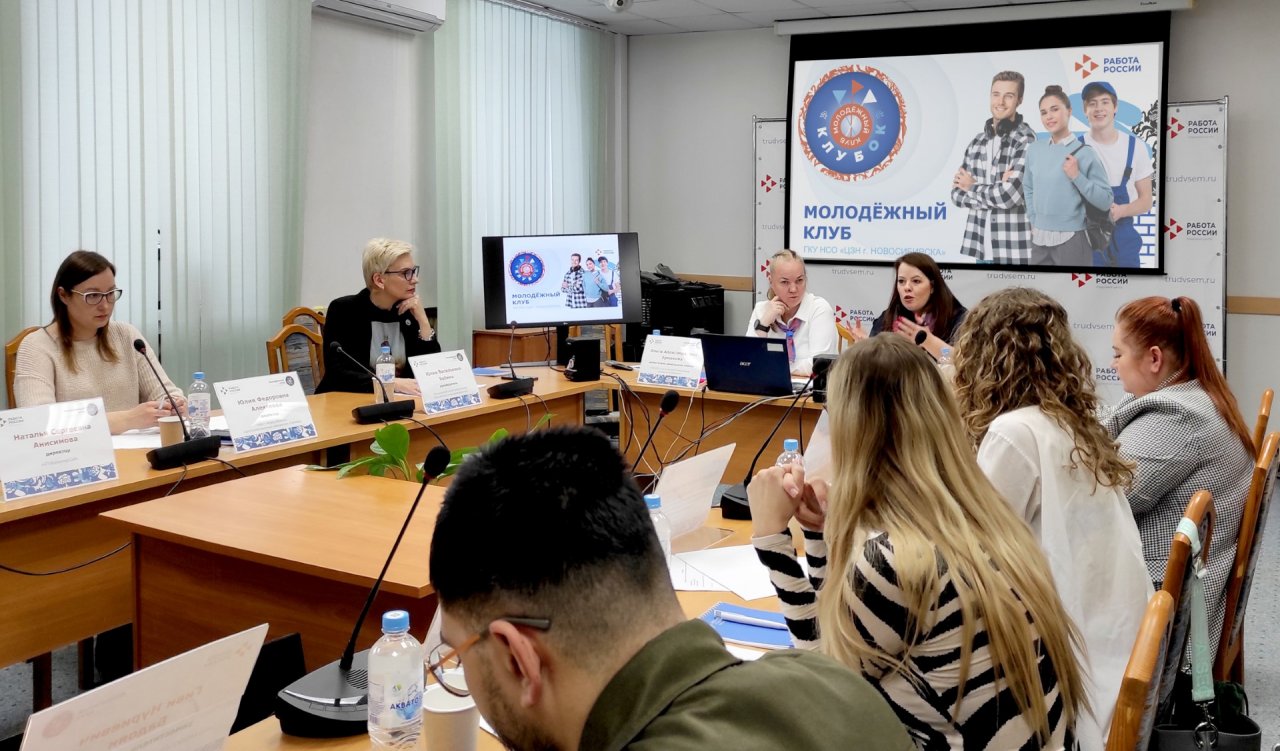 Первая мастерская помощи участникам СВО открылась на базе женского клуба при ЦЗН Новосибирска