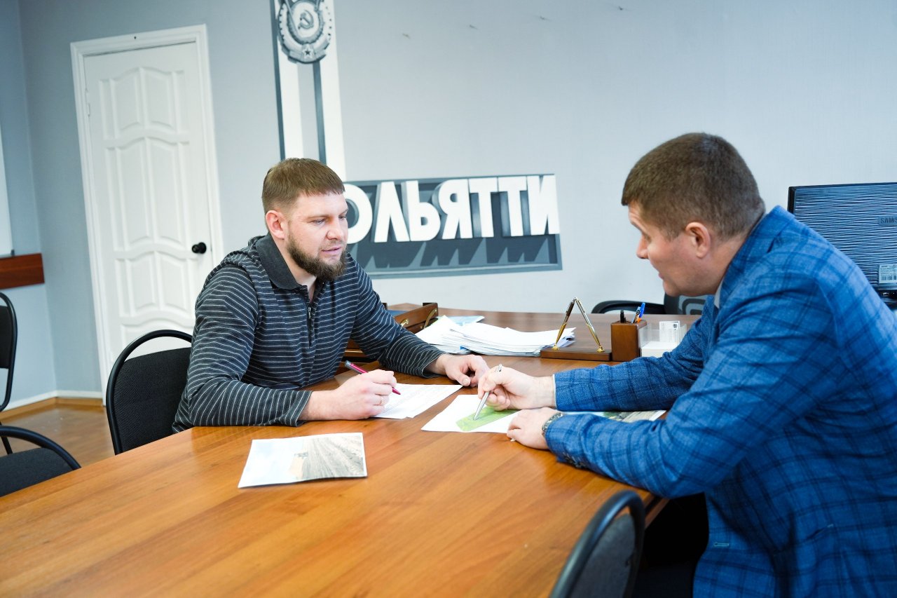 «Алло, здравствуйте! У нас есть вакансия, которая Вас заинтересует»