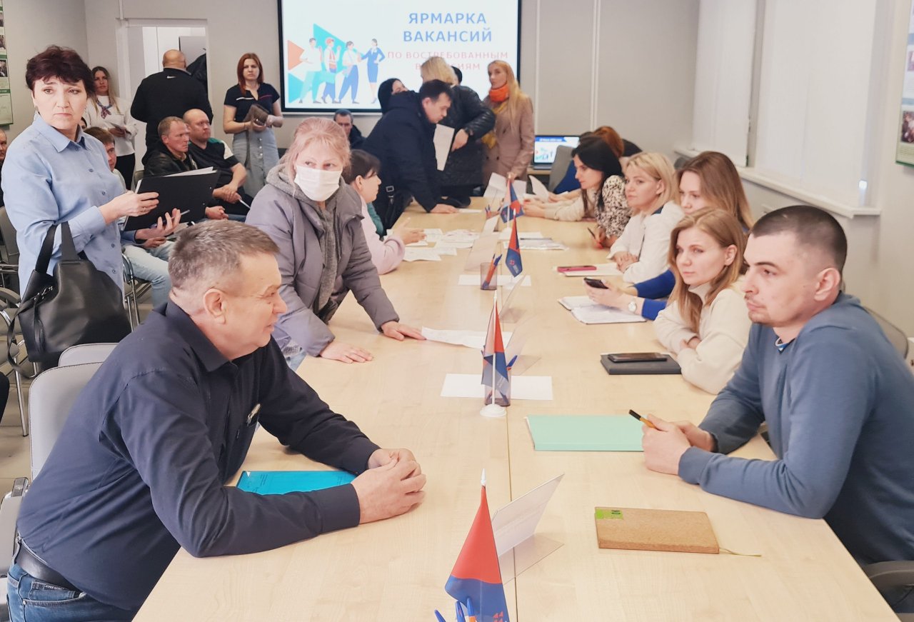 В столице Мордовии 1,6 тыс. человек нашли в 2024 году работу  на ярмарках вакансий
