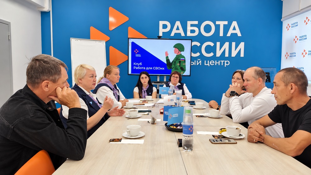 Более 50 ветеранов СВО в этом году стали участниками мужских клубов при Кадровых центрах Сахалина