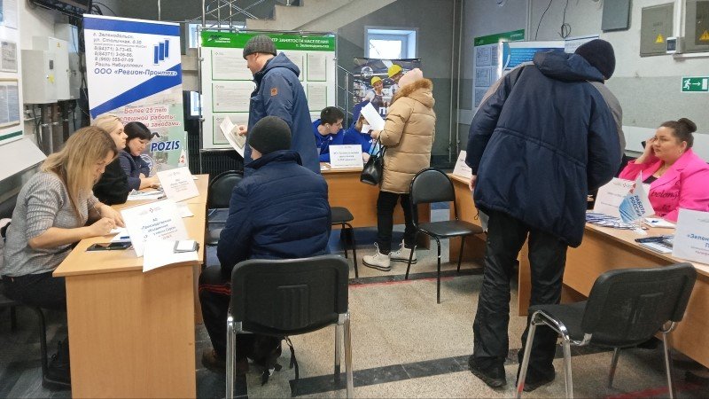 Более 200 вакансий предложили жителям Татарстана зеленодольские предприятия ОПК на Ярмарке вакансий