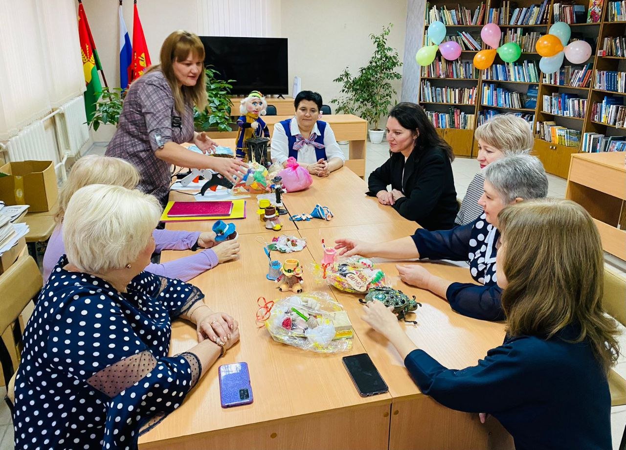Во всех центрах занятости Оренбургской области открылись женские клубы